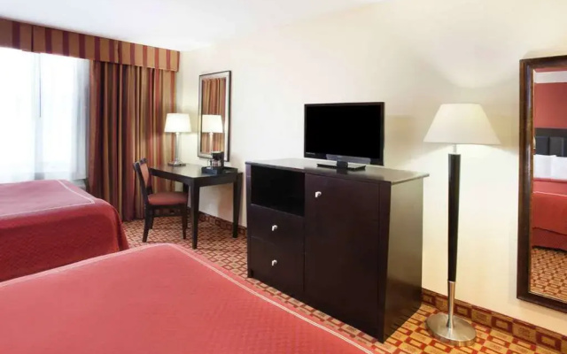 photo 4 of Super 8 Chicago Northlake