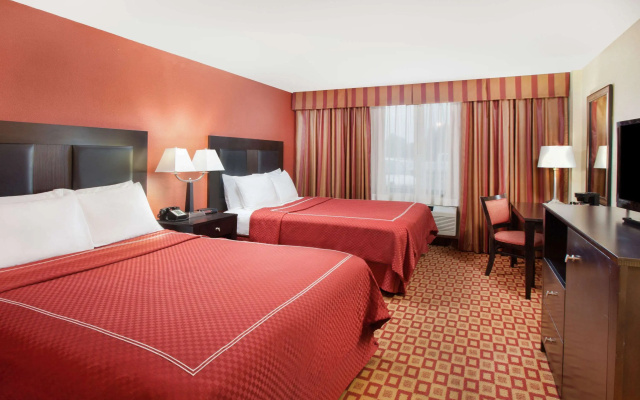 photo 5 of Super 8 by Wyndham Chicago Northlake O'Hare South