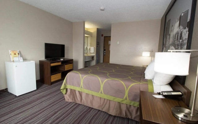 photo 4 of Super 8 Ohare Chicago Elk Grove Village