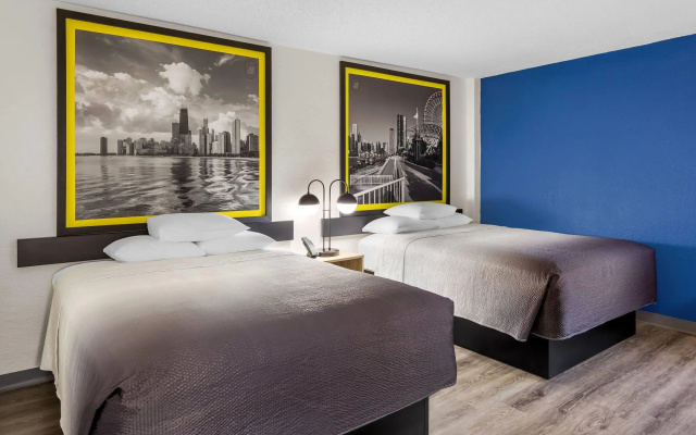 photo 2 of Super 8 by Wyndham Chicago IL
