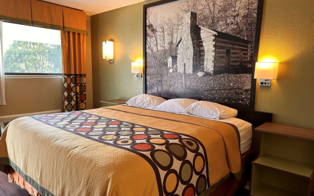 photo 5 of Super 8 by Wyndham Cincinnati/Springdale OH
