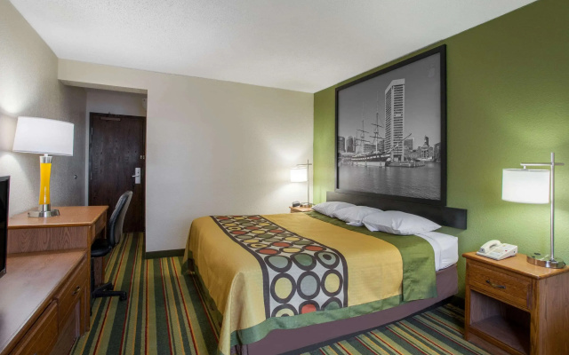 photo 3 of Super 8 by Wyndham College Park Wash DC Area