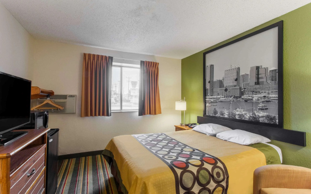 photo 5 of Super 8 by Wyndham College Park Wash DC Area