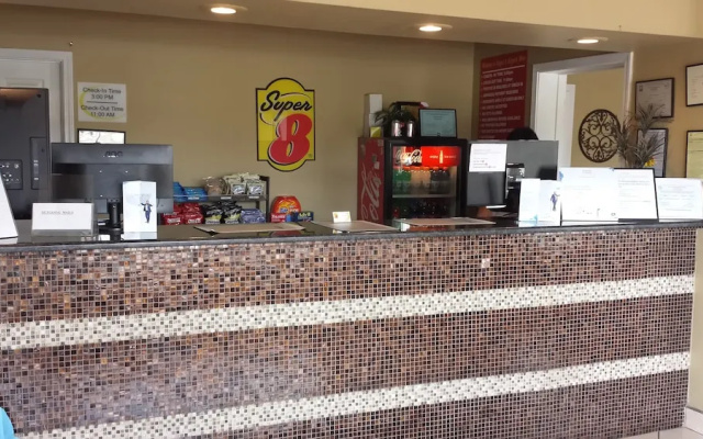 photo 2 of Super 8 College Park/Atlanta Airport West