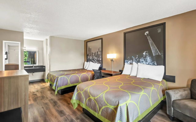 photo 3 of Super 8 by Wyndham Commerce
