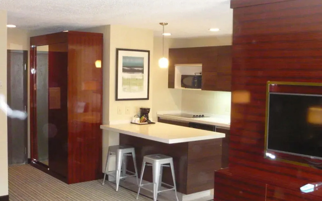 photo 4 of Super 8 Copley Akron