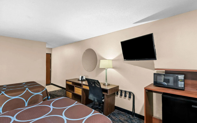 photo 2 of Super 8 by Wyndham Council Bluffs IA Omaha NE Area