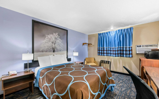 photo 3 of Super 8 by Wyndham Council Bluffs IA Omaha NE Area