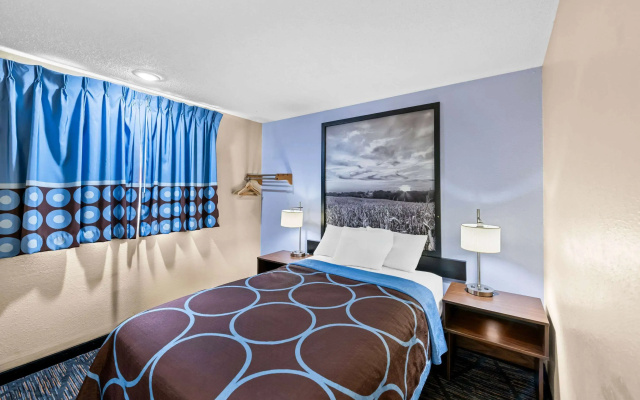 photo 5 of Super 8 by Wyndham Council Bluffs IA Omaha NE Area
