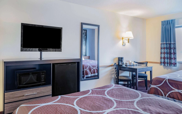 photo 3 of Super 8 by Wyndham Danville