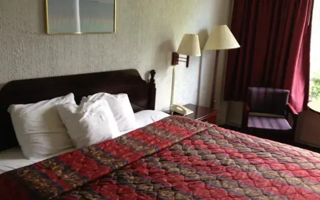 photo 3 of Super 8 Motel East Hazel Crest