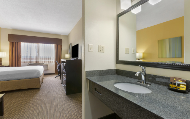 photo 4 of Best Western Plus The Four Corners Inn