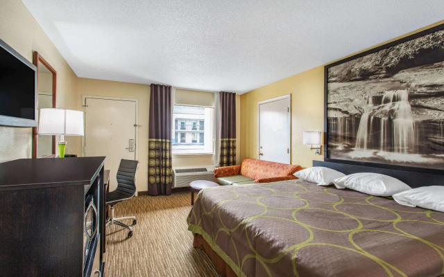 photo 4 of Super 8 by Wyndham Florence