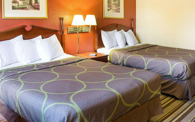 photo 2 of Rodeway Inn Florence - Cincinnati South