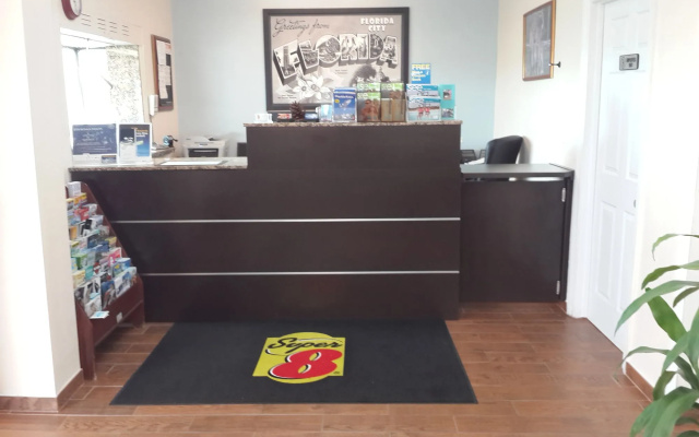 photo 2 of Super 8 Florida City/Homestead