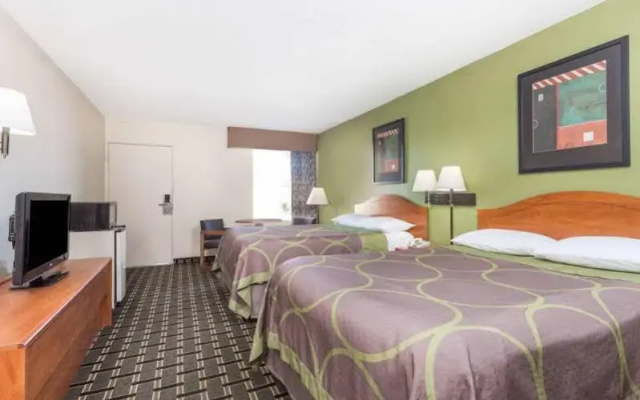 photo 4 of Super 8 Motel - Forsyth
