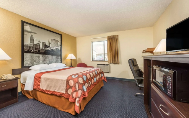 photo 3 of Super 8 Franklin Middletown Area