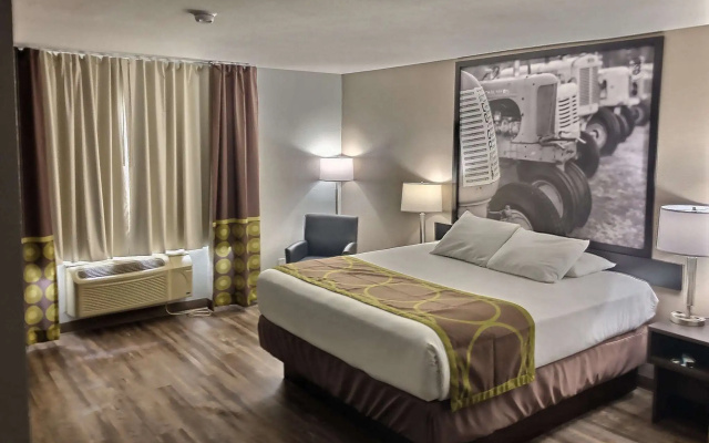 photo 3 of Super 8 by Wyndham Georgetown
