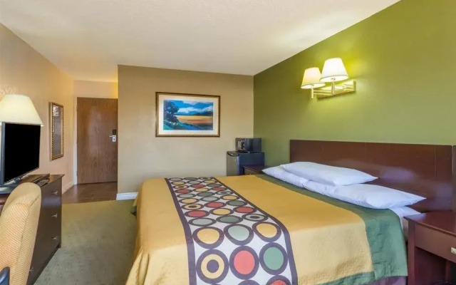 photo 4 of Super 8 Goodyear Phoenix Area