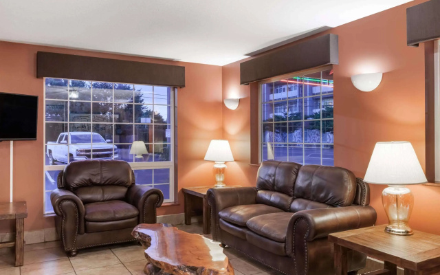 photo 3 of Super 8 By Wyndham Gresham Portland Area OR