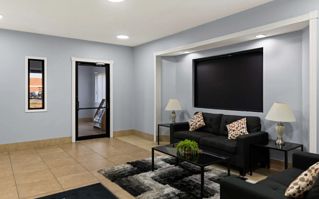 photo 4 of Red Lion Inn & Suites Gretna - Omaha SW