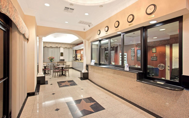 photo 2 of The Onyx Hotel Hollywood
