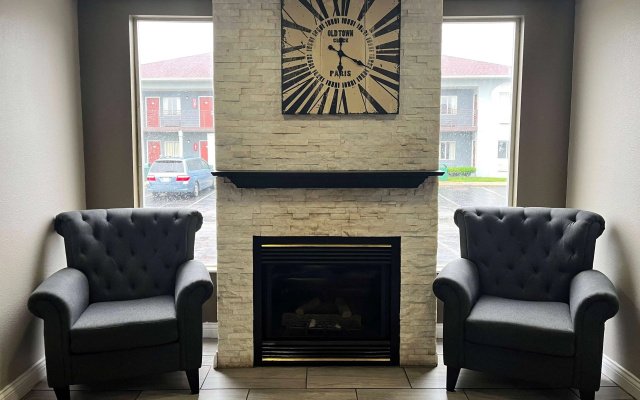 photo 2 of Super 8 by Wyndham Indianapolis/NE/Castleton Area