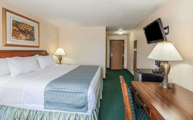 photo 3 of Super 8 Irving DFW Airport/South