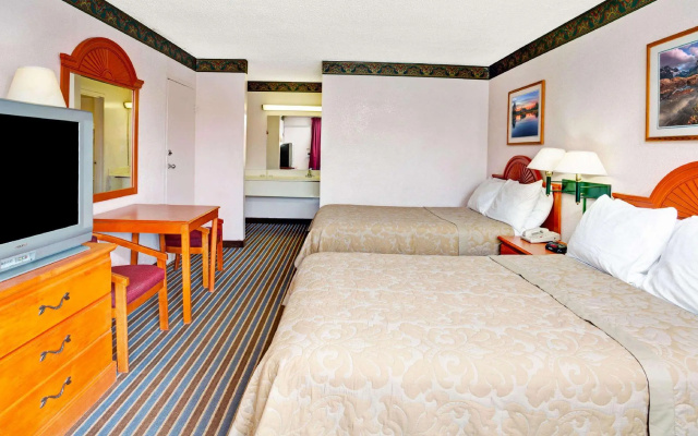 photo 3 of Magnuson Hotel Jacksonville Downtown