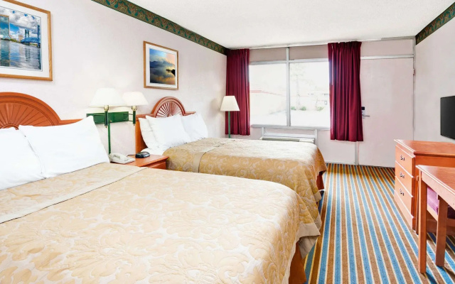 photo 4 of Magnuson Hotel Jacksonville Downtown
