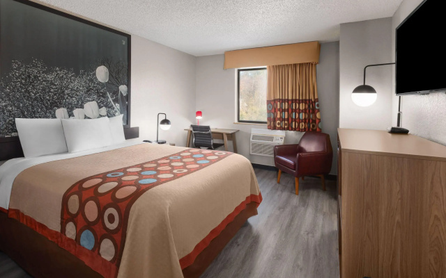 photo 5 of Super 8 by Wyndham Kent/Akron Area