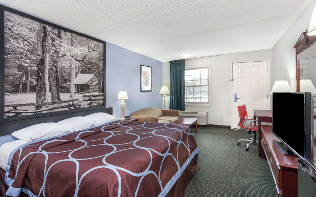 photo 2 of Super 8 by Wyndham Kingston