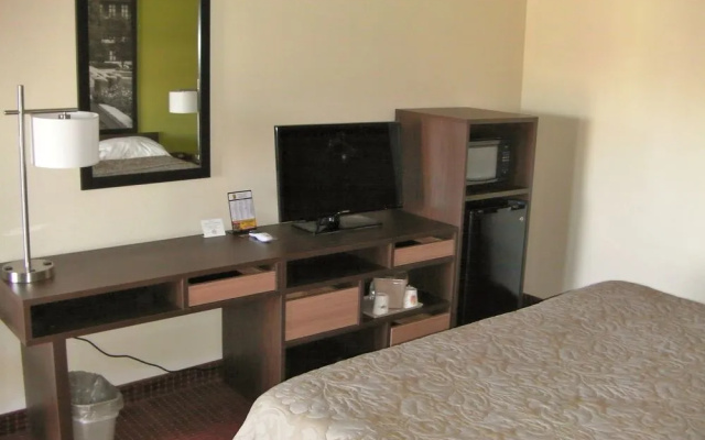 photo 2 of Super 8 Lafayette