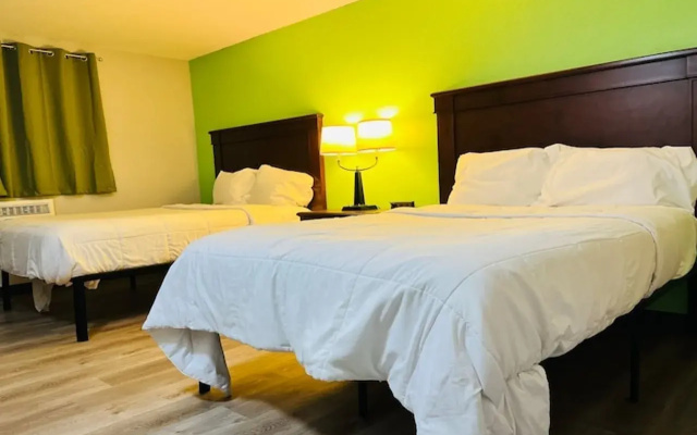 photo 5 of Super Inn by OYO Lansing MI