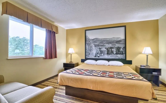 photo 2 of Super 8 By Wyndham Latham/Albany Airport
