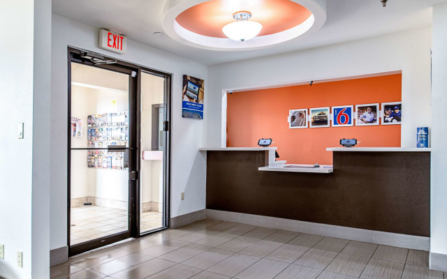 photo 2 of Motel 6 Lebanon, IN