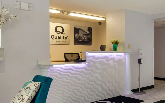 photo 2 of Quality Inn Lee - Lenox South