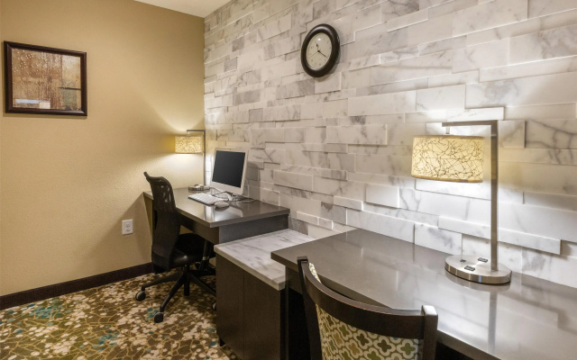 photo 5 of Best Western Long Beach Inn