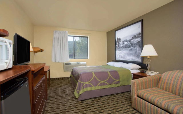 photo 5 of Super 8 by Wyndham Lynchburg VA