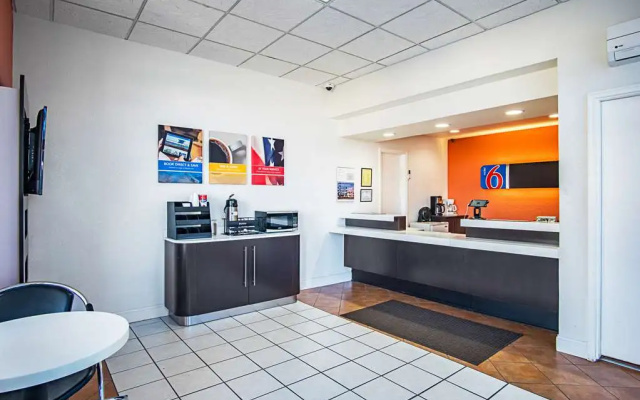 photo 2 of Motel 6