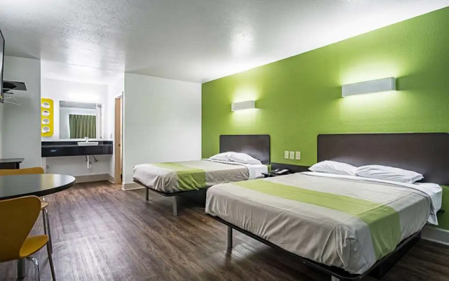 photo 3 of Motel 6