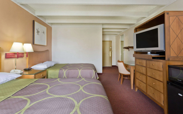 photo 3 of Super 8 by Wyndham Melbourne