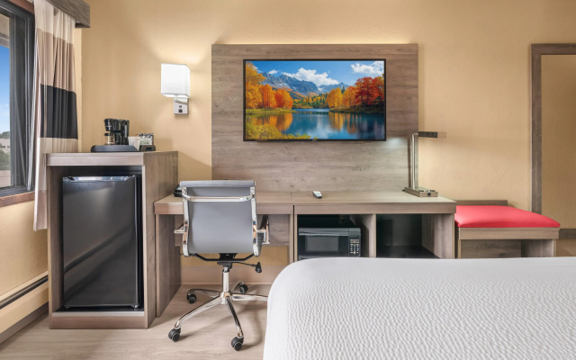 photo 5 of Ramada by Wyndham Minneapolis Golden Valley