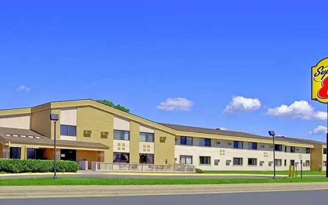 photo 4 of Ramada by Wyndham Minneapolis Golden Valley