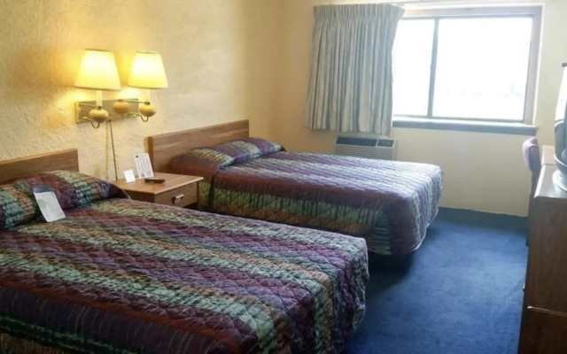 photo 4 of Motel 6-Moline, IL