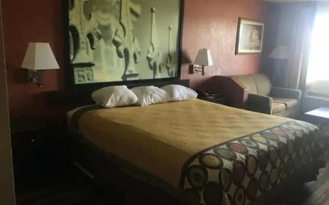 photo 2 of Super 8 Monroe