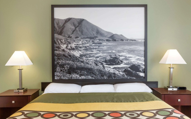 photo 3 of Super 8 by Wyndham Monterey