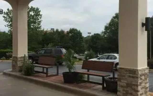 photo 5 of Carolina Inn of Lake Norman