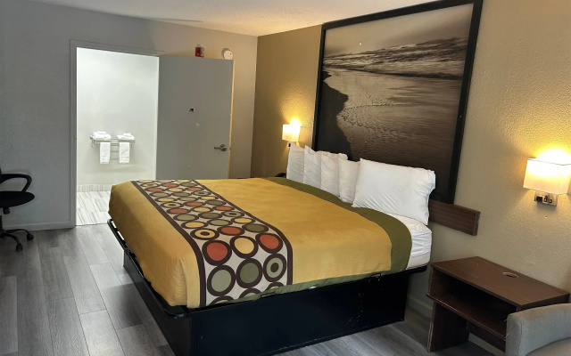 photo 2 of Super 8 by Wyndham Fayetteville