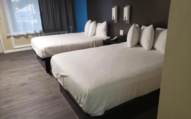 photo 4 of Envi Boutique Hotel
